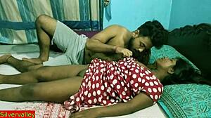 Tamil genç çift HD videoda harika seks yapıyor