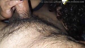 Amateur Latina geeft een sensuele blowjob